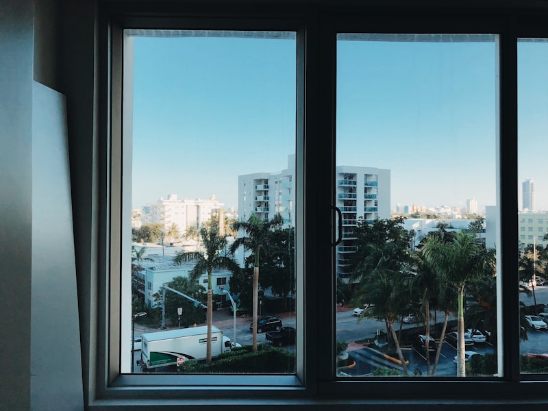 Aluminium sliding window system